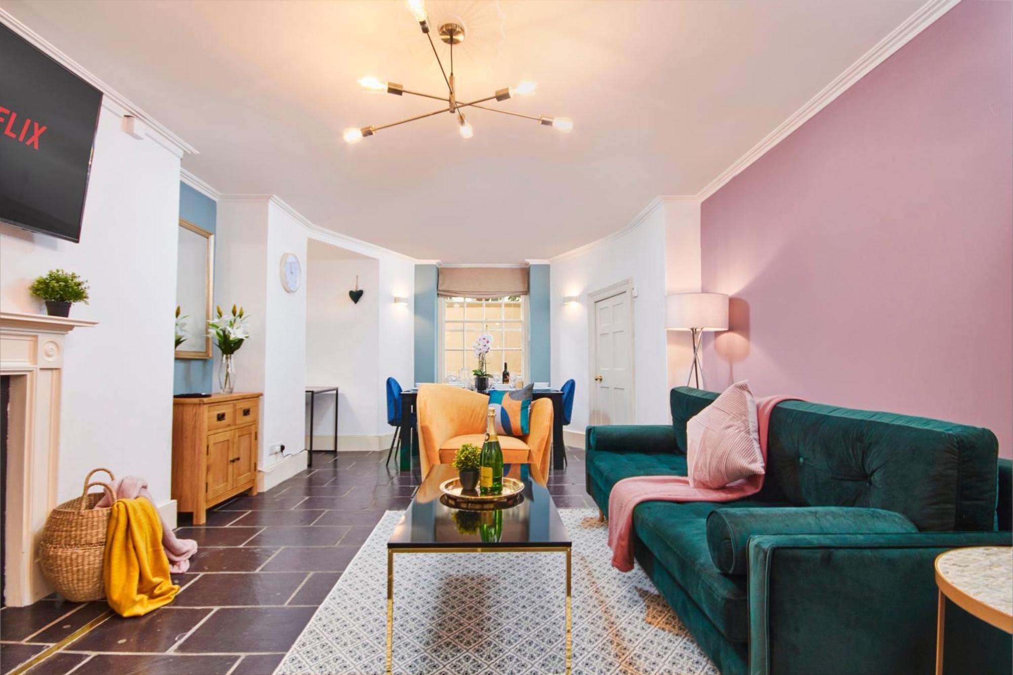 Beautiful 2bedroom 4 Actual Beds House With Wifi By Purestay Bath